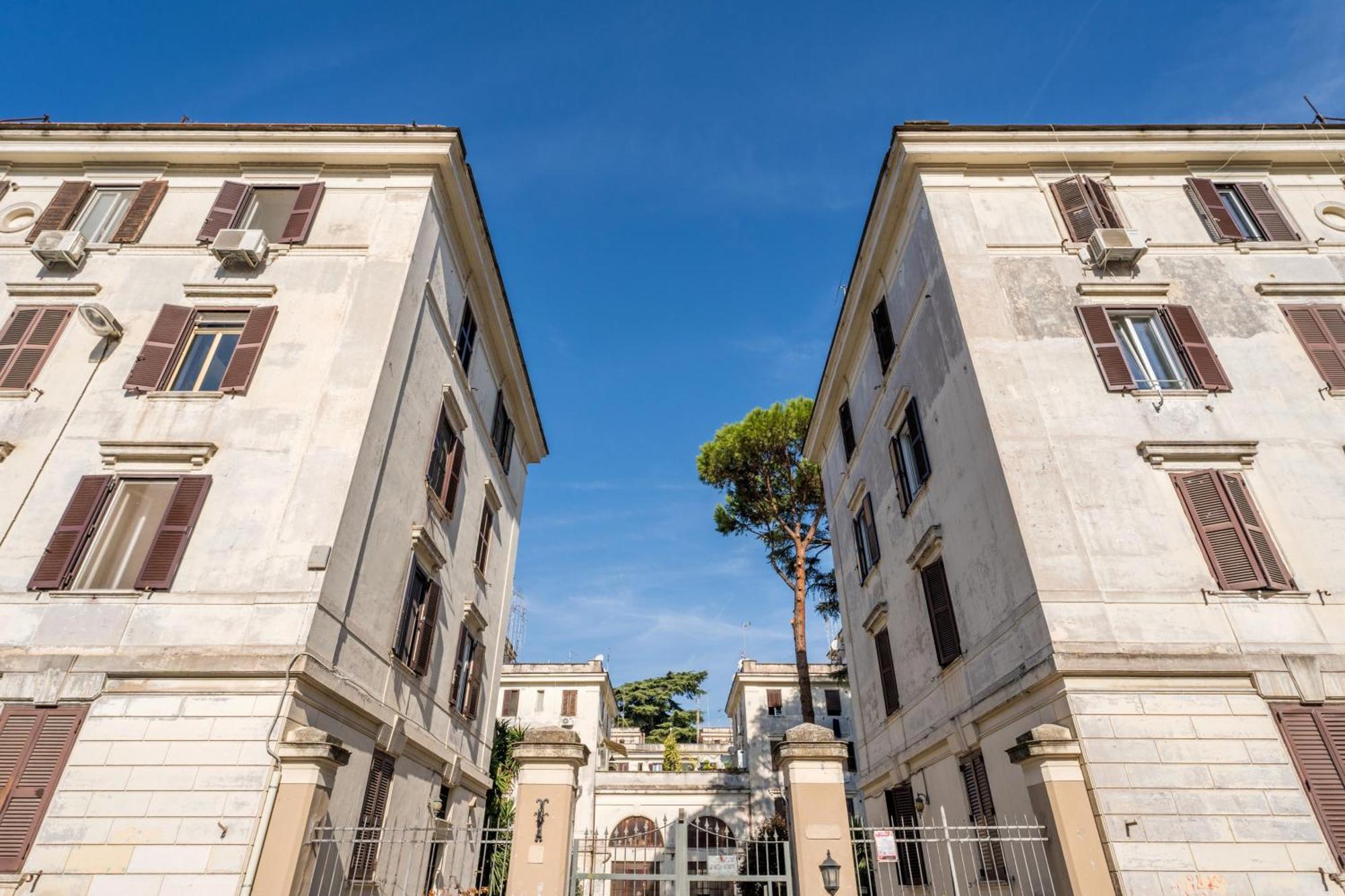 Fisher'S Apartment In Testaccio Roma Esterno foto